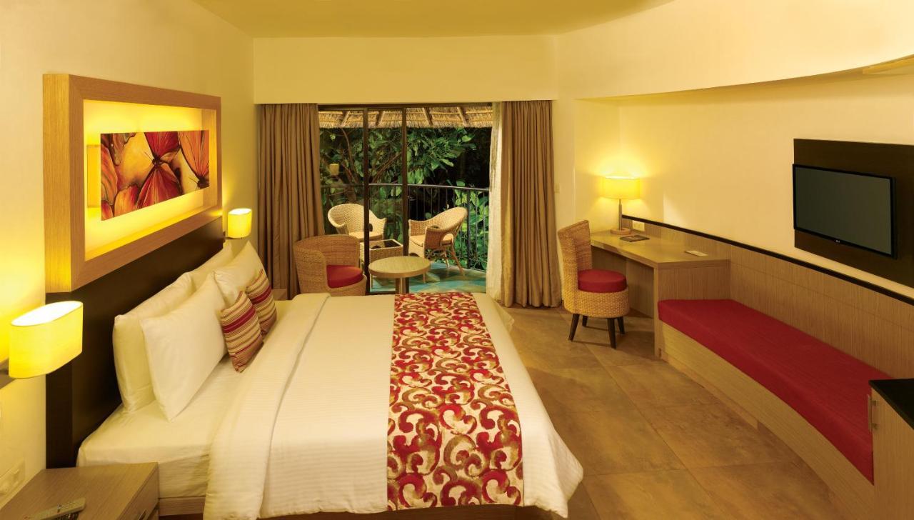 Poetree Thekkady Hotel Bagian luar foto