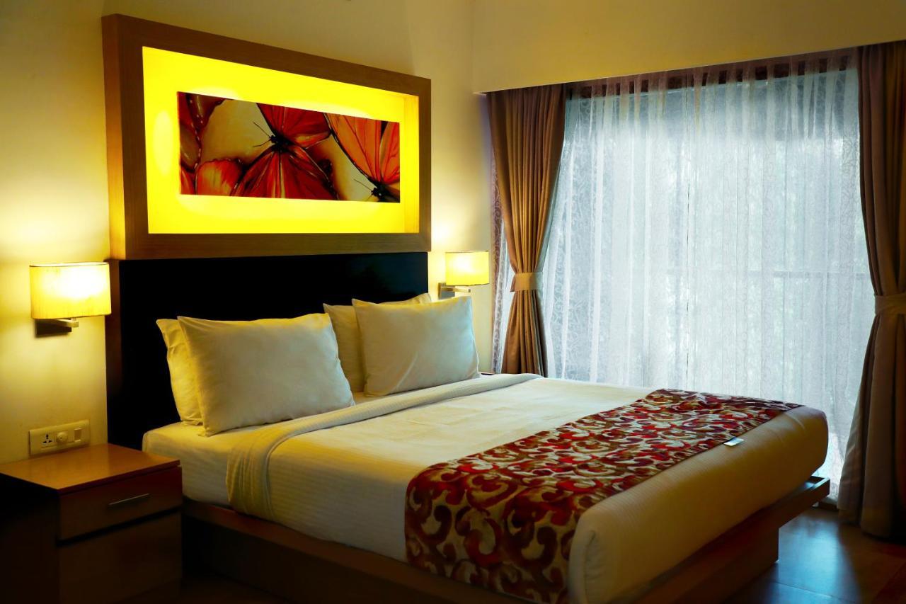 Poetree Thekkady Hotel Bagian luar foto
