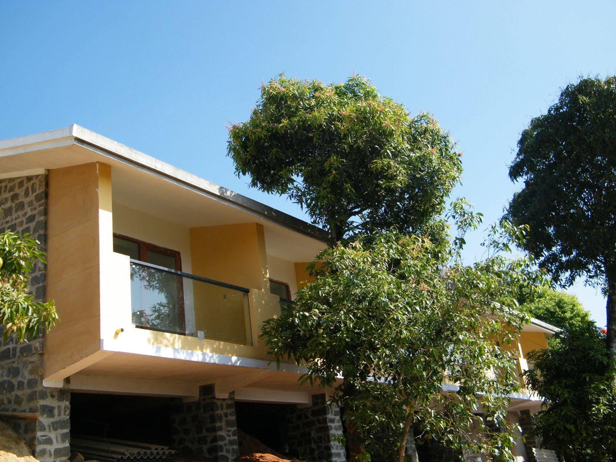 Poetree Thekkady Hotel Bagian luar foto