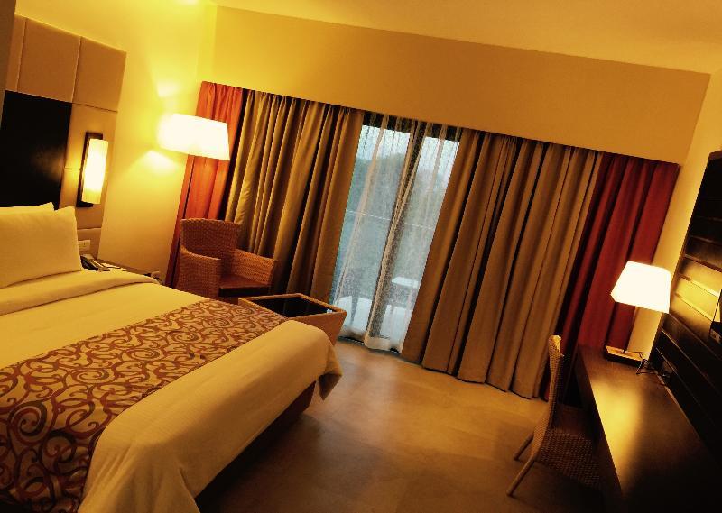 Poetree Thekkady Hotel Bagian luar foto